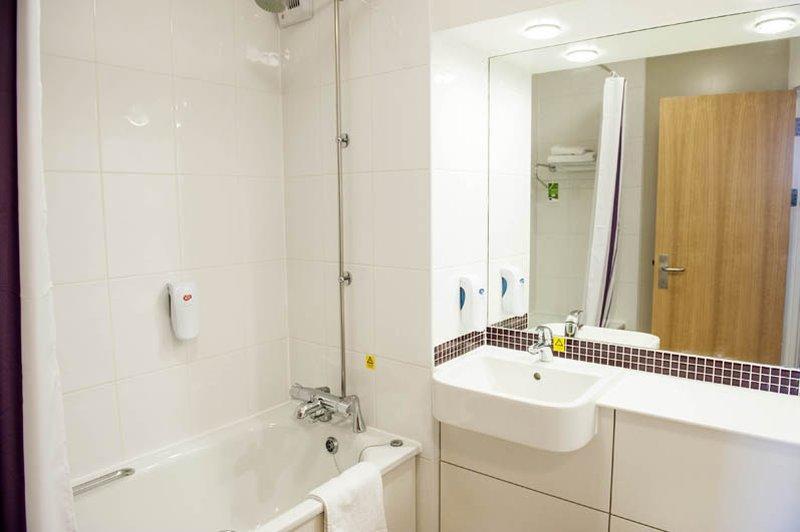 Premier Inn Warrington South Eksteriør bilde